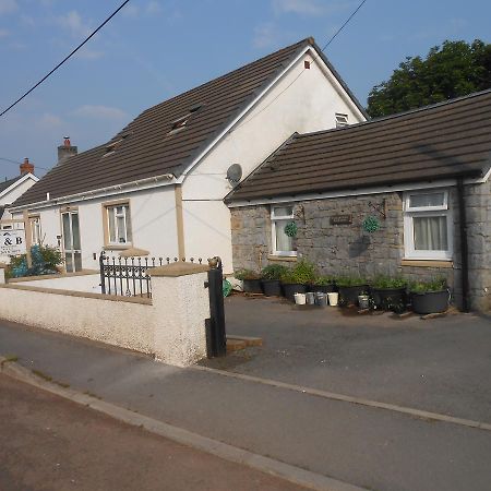 Lletygwilym, Heol Dwr Bed & Breakfast Kidwelly Dış mekan fotoğraf